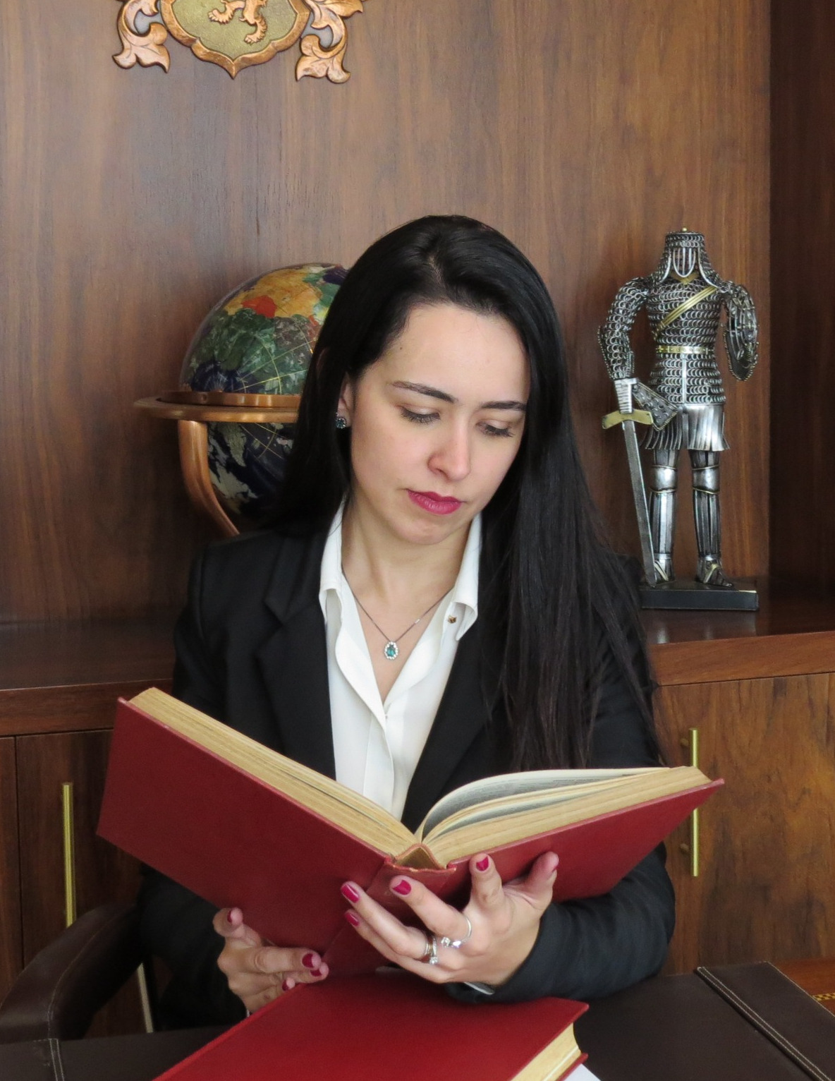 Letícia Colitti Profile Image